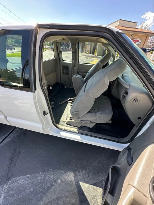 2002 Chevrolet S-10 - Image 14 of 20
