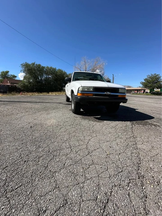 2002 Chevrolet S-10 - Image 7 of 20