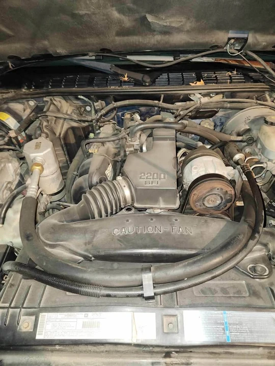 2002 Chevrolet S-10 - Image 2 of 4
