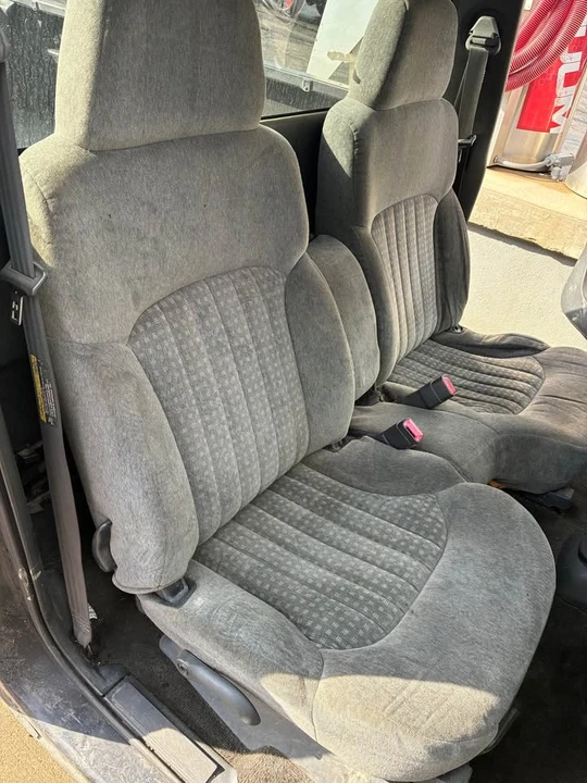 2002 Chevrolet S-10 - Image 3 of 6