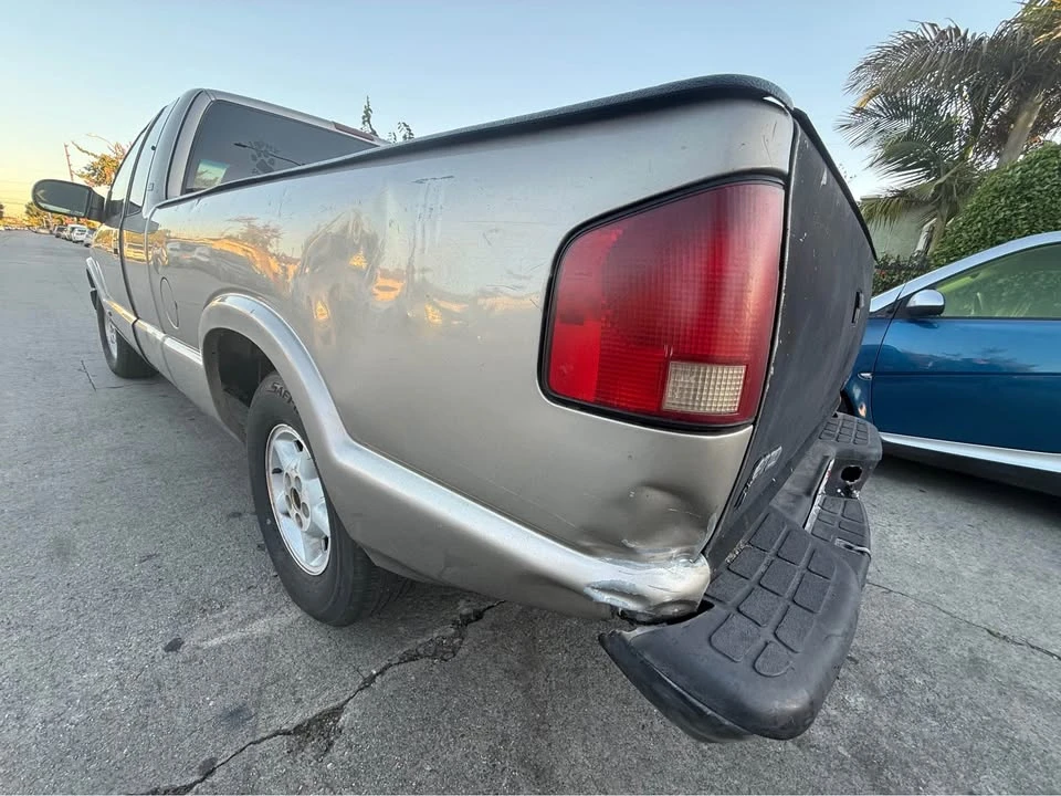 2002 Chevrolet S-10 - Image 5 of 11