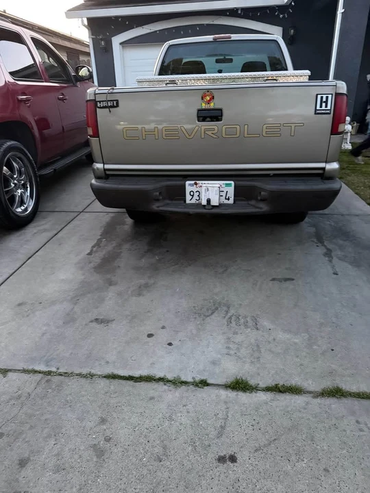 2002 Chevrolet S-10 - Image 7 of 8