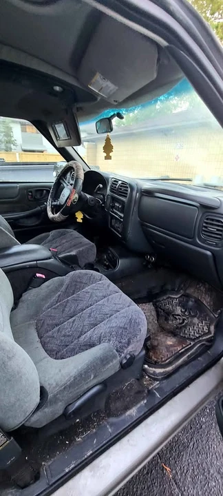 2002 Chevrolet S-10 - Image 6 of 6