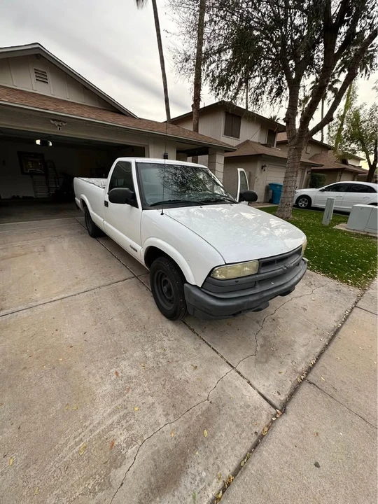 2002 Chevrolet S-10 - Image 9 of 12
