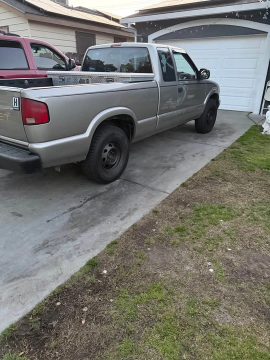 2002 Chevrolet S-10 Blazer 2nd Gen - Image 8 of 12