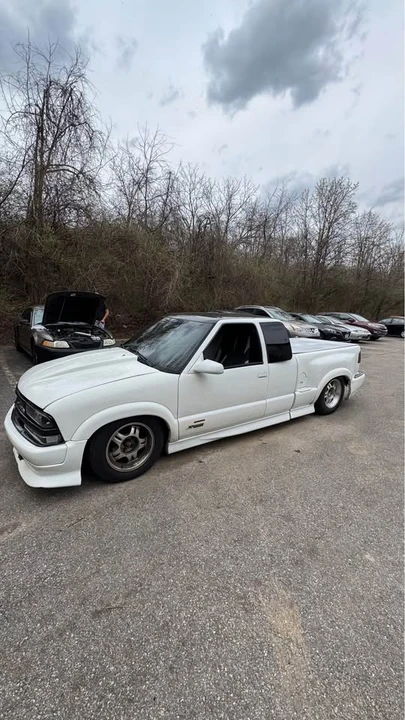 2002 Chevrolet S-10 - Image 6 of 17