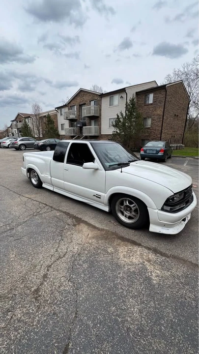 2002 Chevrolet S-10 - Image 7 of 17