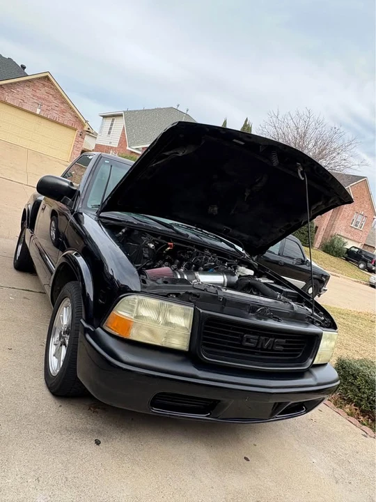 2002 Chevrolet S-10 - Image 8 of 10
