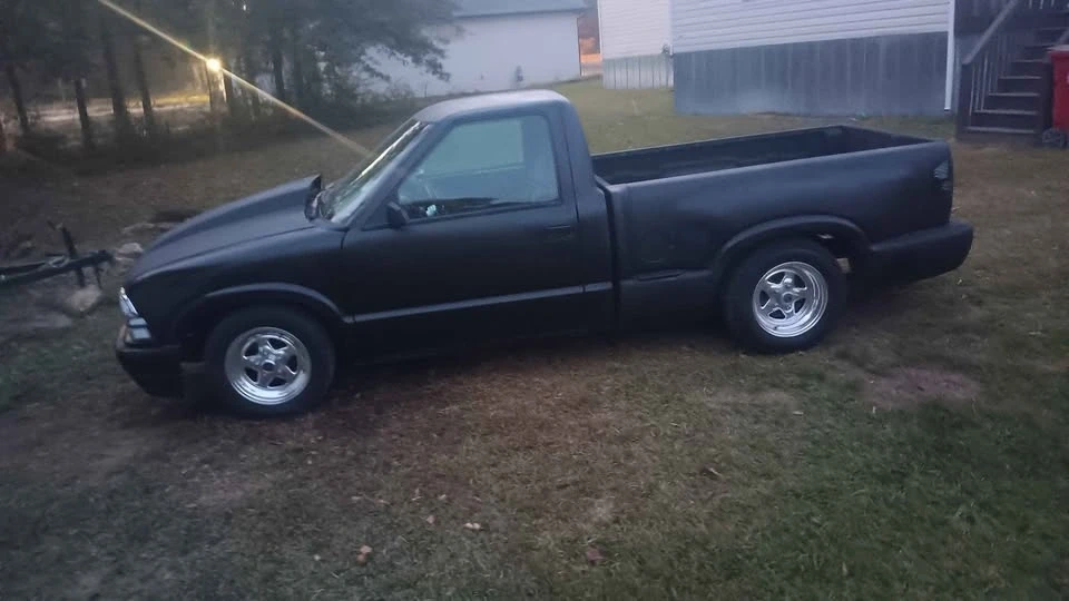 2002 Chevrolet S-10 - Image 3 of 13