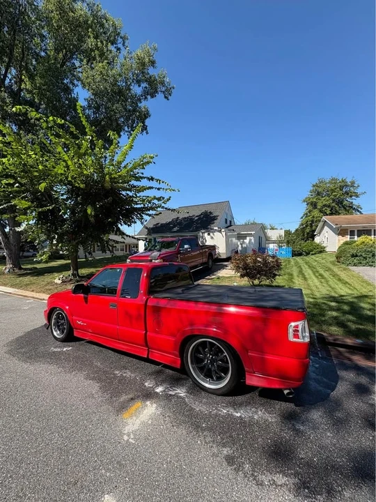2002 Chevrolet S-10 - Image 2 of 7