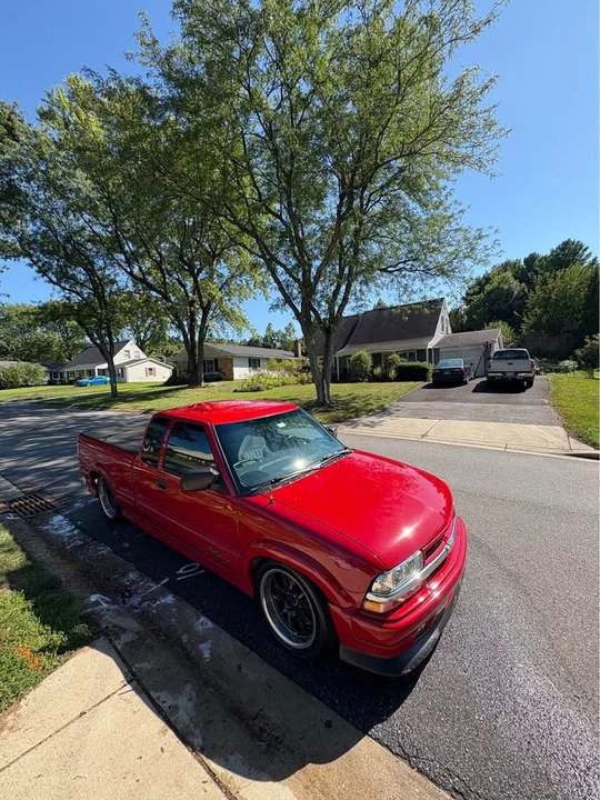 2002 Chevrolet S-10 - Image 3 of 7