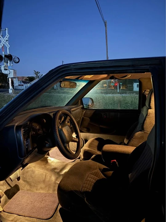 2002 Chevrolet S-10 Blazer 2nd Gen - Image 4 of 7