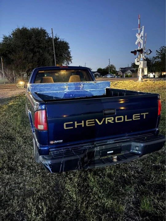 2002 Chevrolet S-10 Blazer 2nd Gen - Image 5 of 7