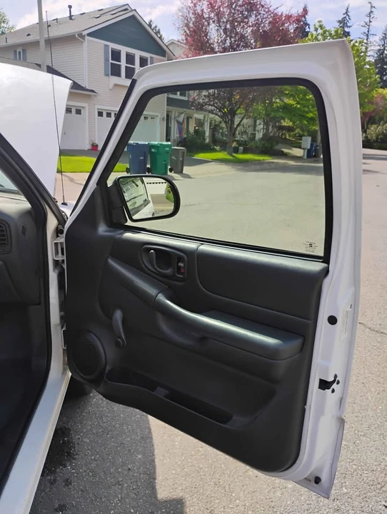 2002 Chevrolet S-10 - Image 7 of 12