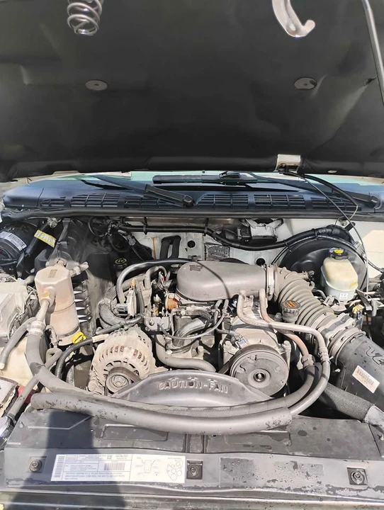 2002 Chevrolet S-10 - Image 3 of 12