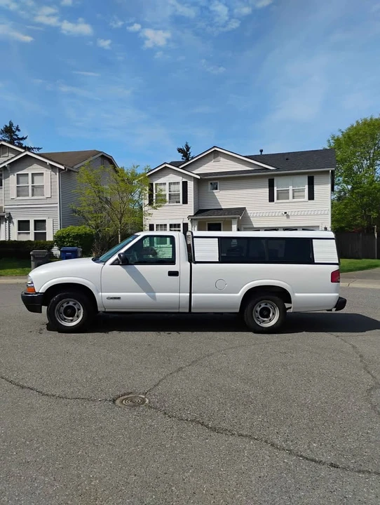 2002 Chevrolet S-10 - Image 11 of 12