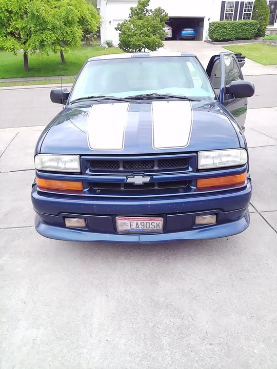 2002 Chevrolet S-10 - Image 3 of 7