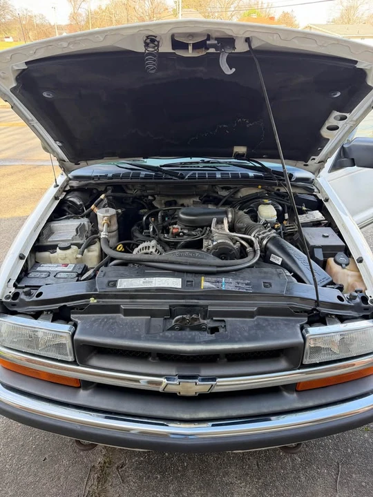 2002 Chevrolet S-10 Blazer 2nd Gen - Image 10 of 10