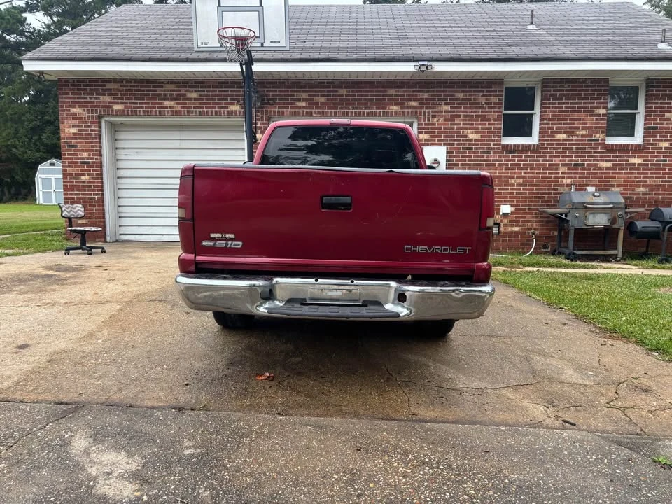 2002 Chevrolet S-10 - Image 5 of 10