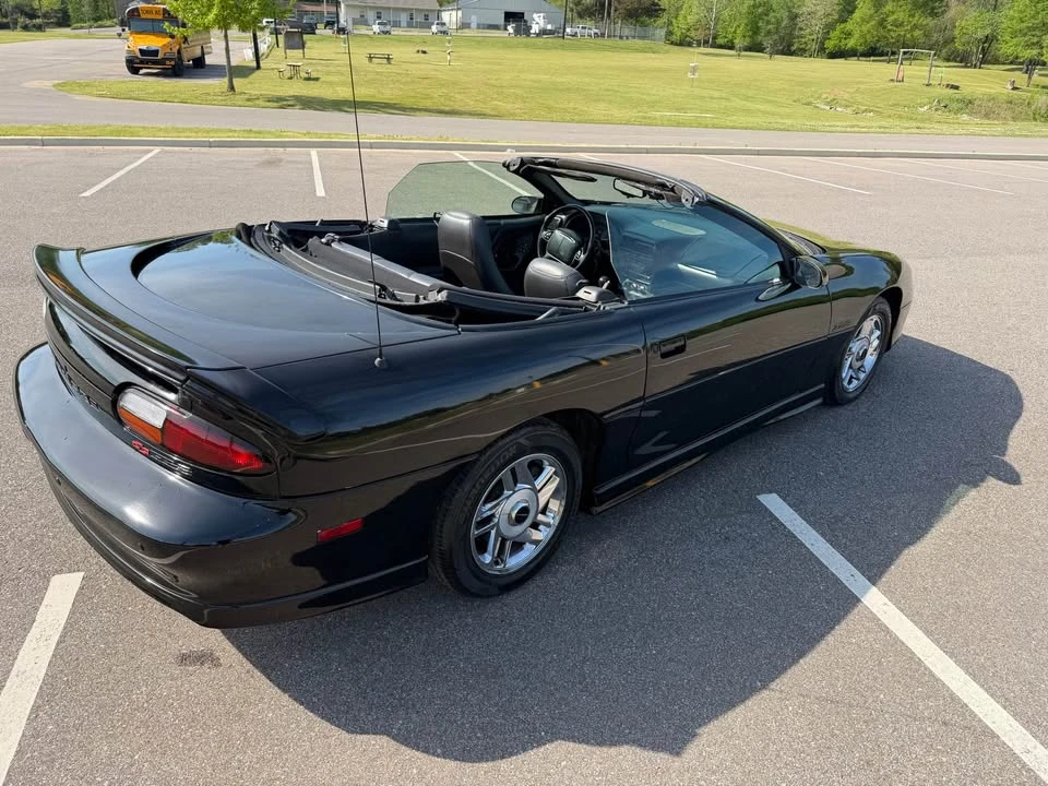 2002 Chevrolet SS - Image 3 of 10