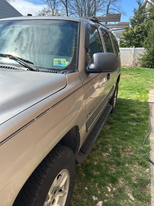 2002 Chevrolet Tahoe 2nd Gen - Image 2 of 8