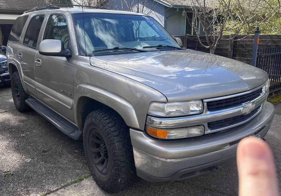 2002 Chevrolet Tahoe 2nd Gen - Image 2 of 12