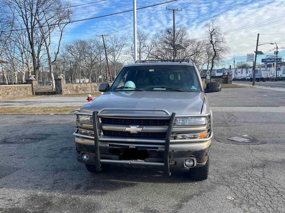 2002 Chevrolet Tahoe 2nd Gen - Image 2 of 4