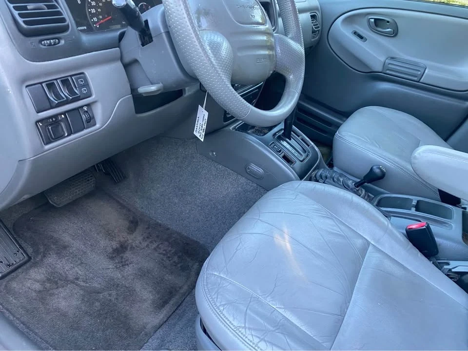 2002 Chevrolet Tracker - Image 8 of 14