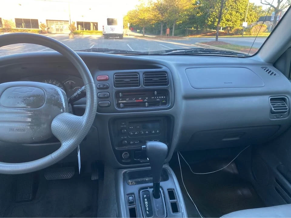 2002 Chevrolet Tracker - Image 12 of 14