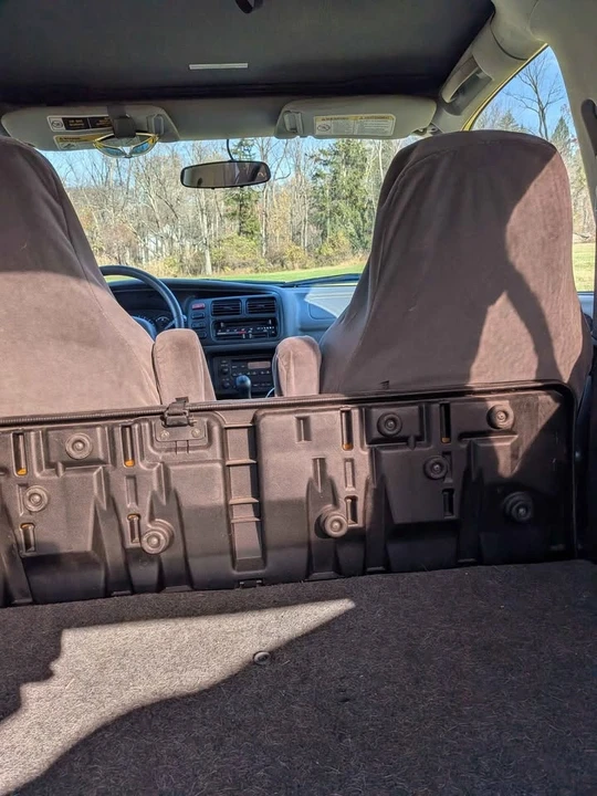 2002 Chevrolet Tracker - Image 3 of 7