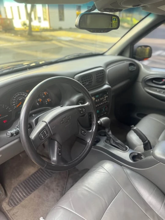 2002 Chevrolet Trailblazer - Image 13 of 17