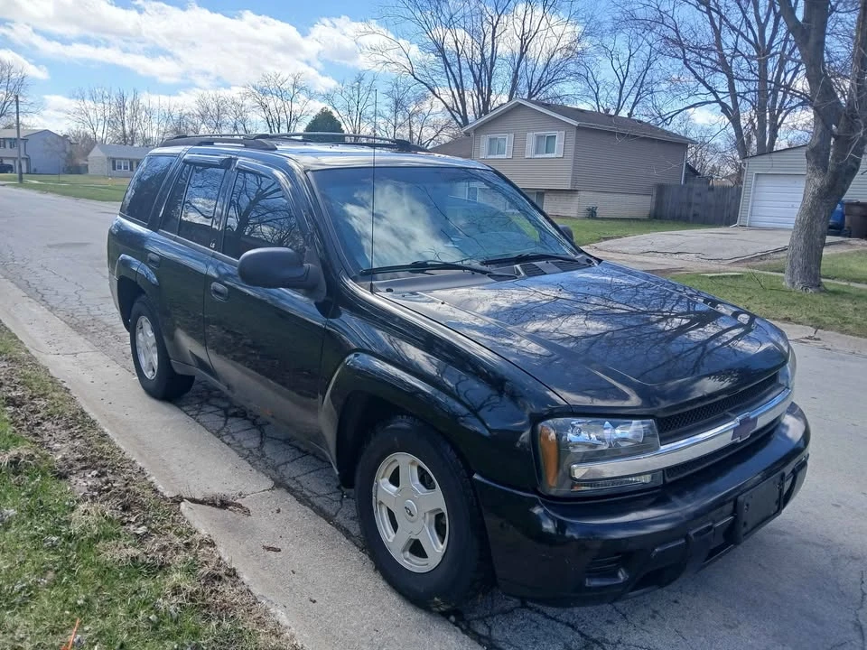2002 Chevrolet Trailblazer - Image 2 of 5