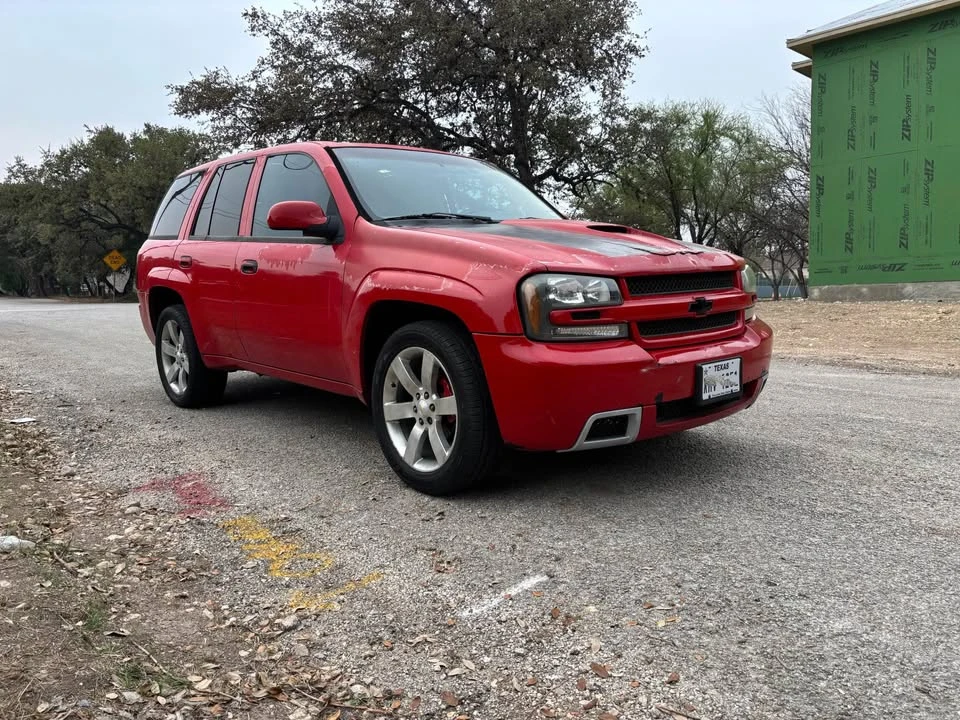 2002 Chevrolet Trailblazer - Image 2 of 11