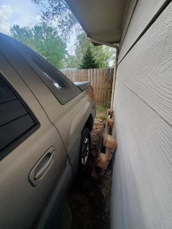 2002 Chevrolet Avalanche - Image 9 of 21