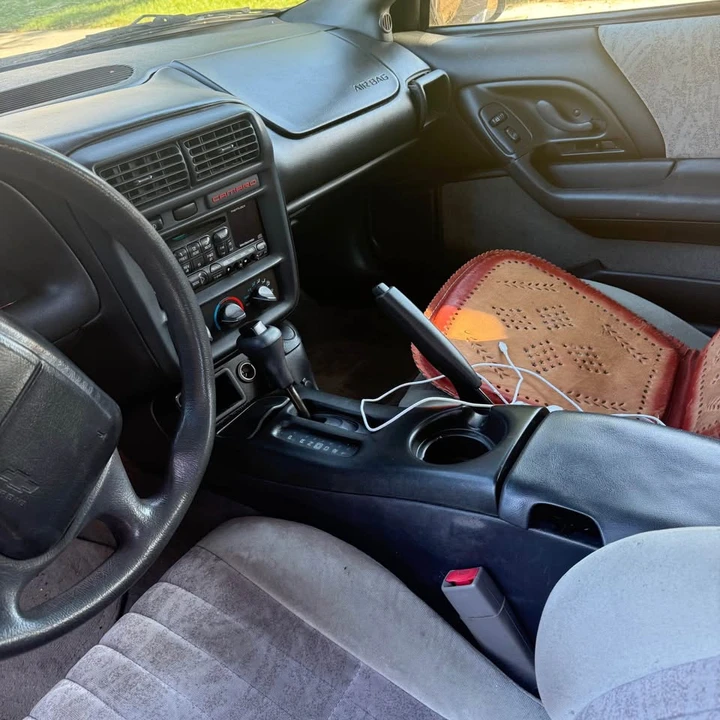 2002 Chevrolet Camaro 4th Gen - Image 7 of 9