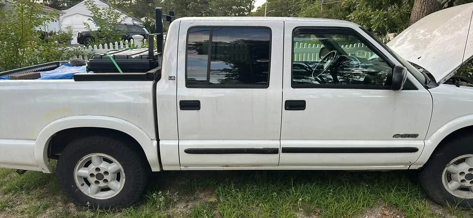 2002 Chevrolet S-10 - Image 7 of 8