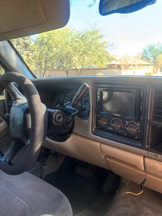 2002 Chevrolet Tahoe 2nd Gen - Image 10 of 10