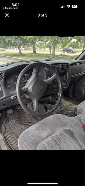 2002 Chevrolet S-10 - Image 3 of 3