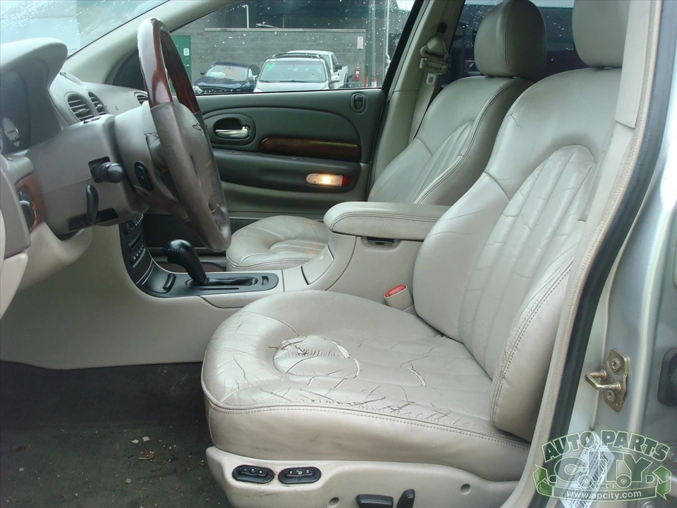 2002 Chrysler 300 - Image 15 of 20