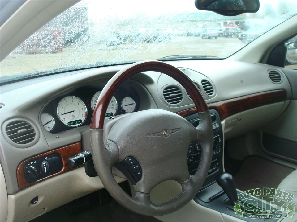 2002 Chrysler 300 - Image 19 of 20