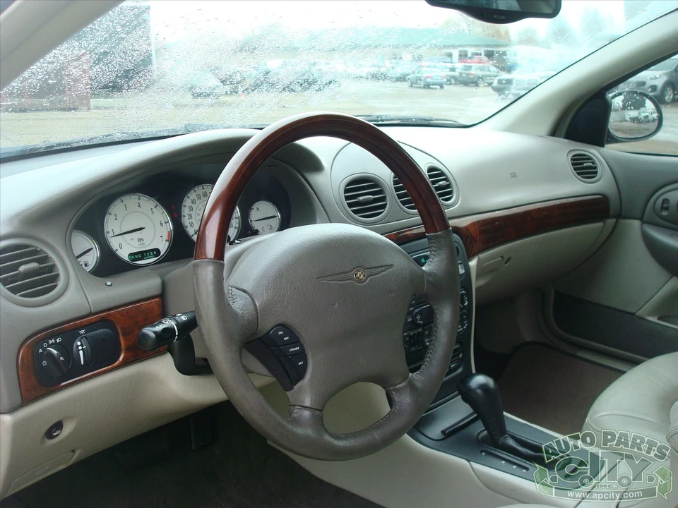 2002 Chrysler 300 - Image 4 of 20