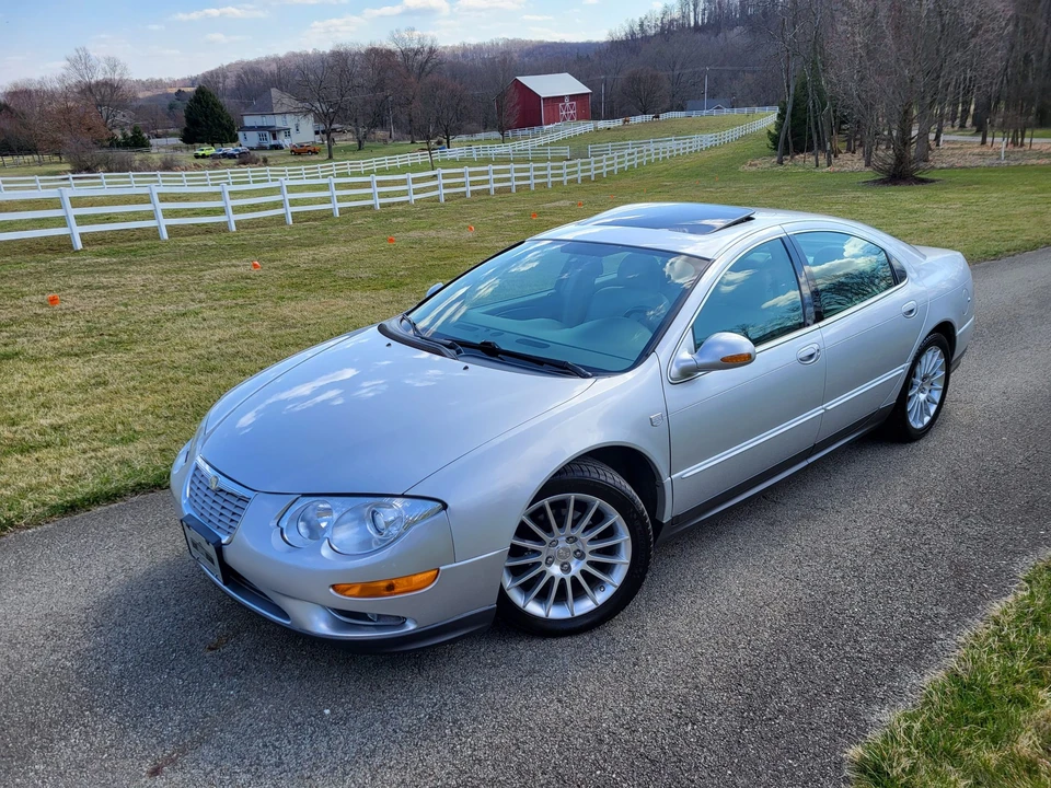 2002 Chrysler 300 - Image 5 of 31
