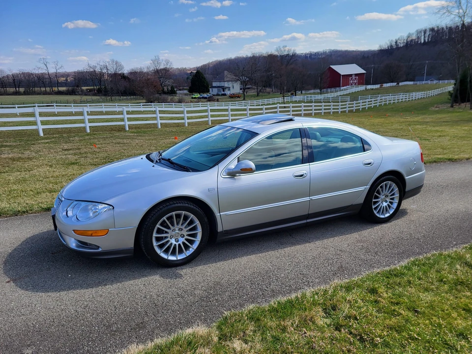2002 Chrysler 300 - Image 7 of 31