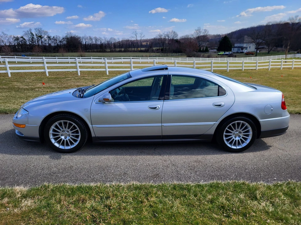 2002 Chrysler 300 - Image 20 of 31