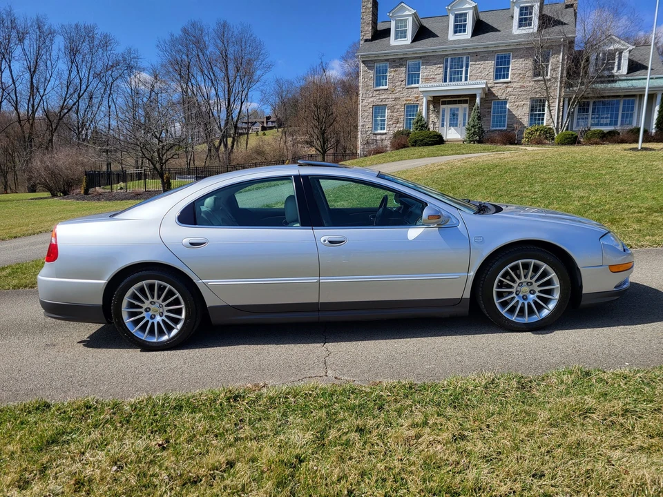 2002 Chrysler 300 - Image 12 of 31