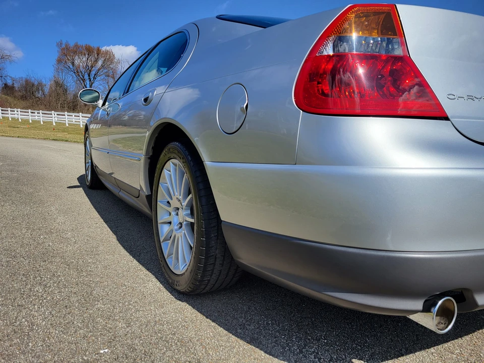 2002 Chrysler 300 - Image 31 of 31