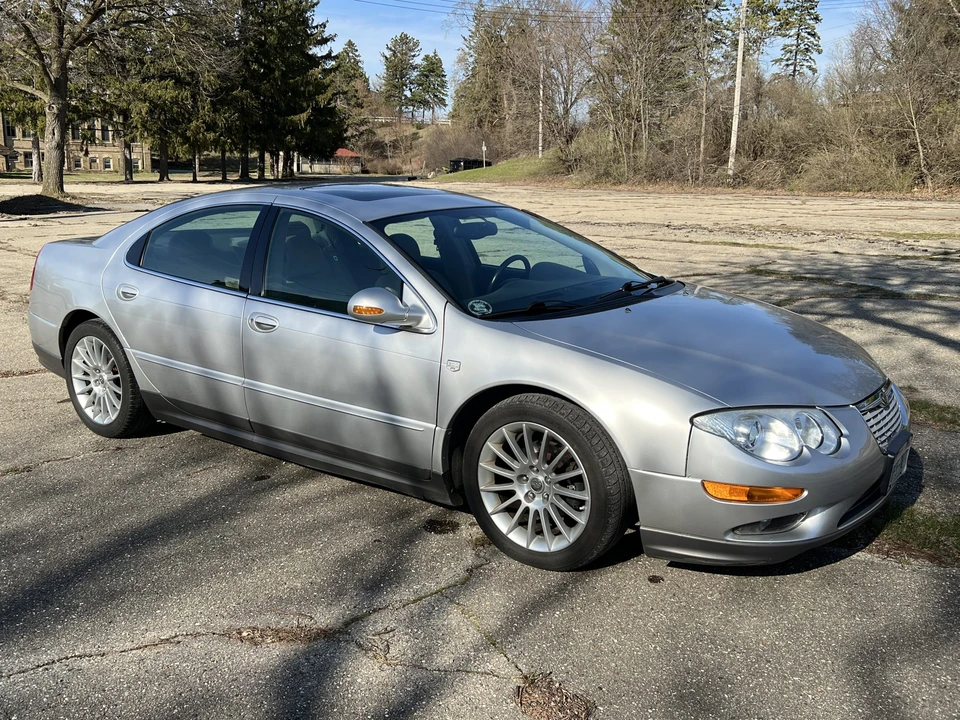 2002 Chrysler 300 - Image 8 of 31