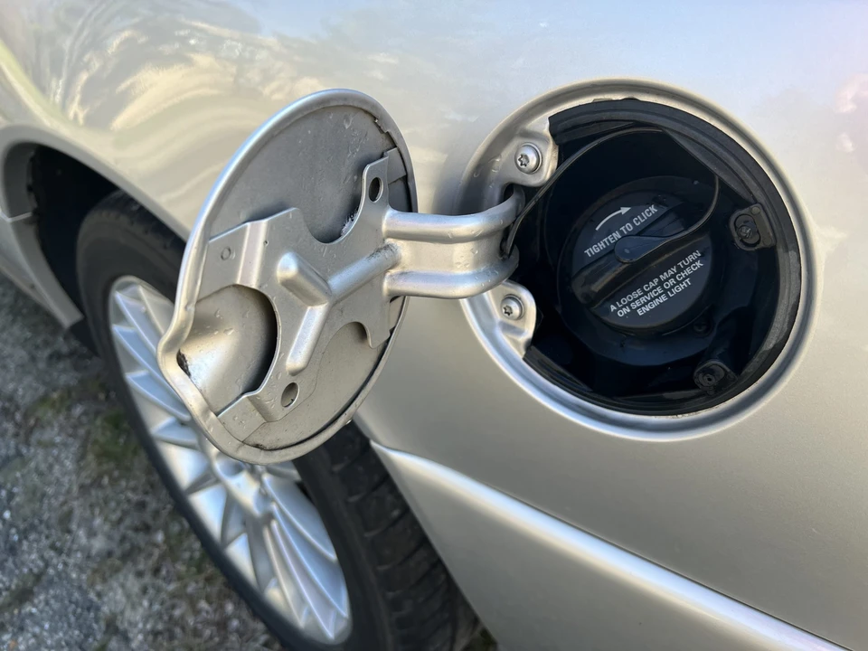 2002 Chrysler 300 - Image 23 of 31