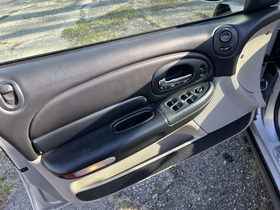 2002 Chrysler 300 - Image 31 of 31