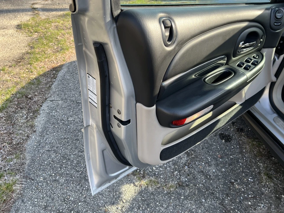 2002 Chrysler 300 - Image 30 of 31